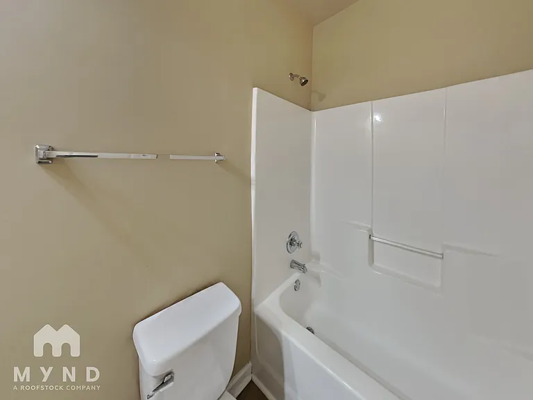 125 Tyre Dr — Photo 24
