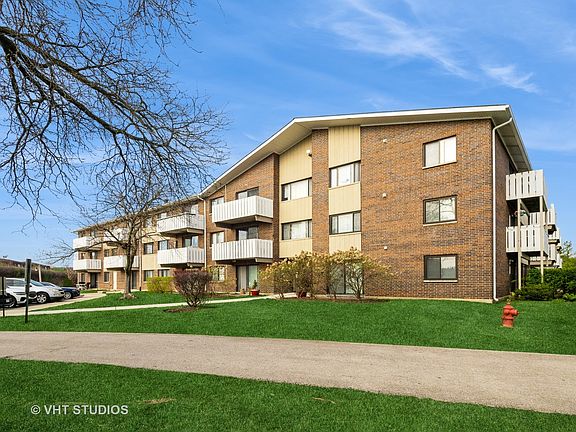2nd image of 1000 Bayside Dr Unit 112