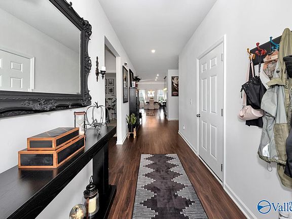4th image of 29760 Logan Oaks Dr