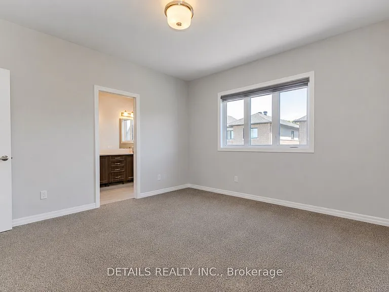 276 Avro Cir — Photo 18