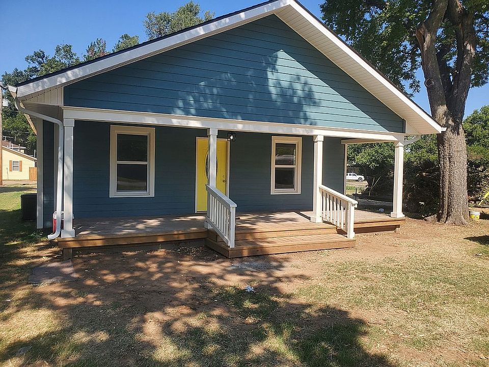 1st image of 109 N Magnolia Ave