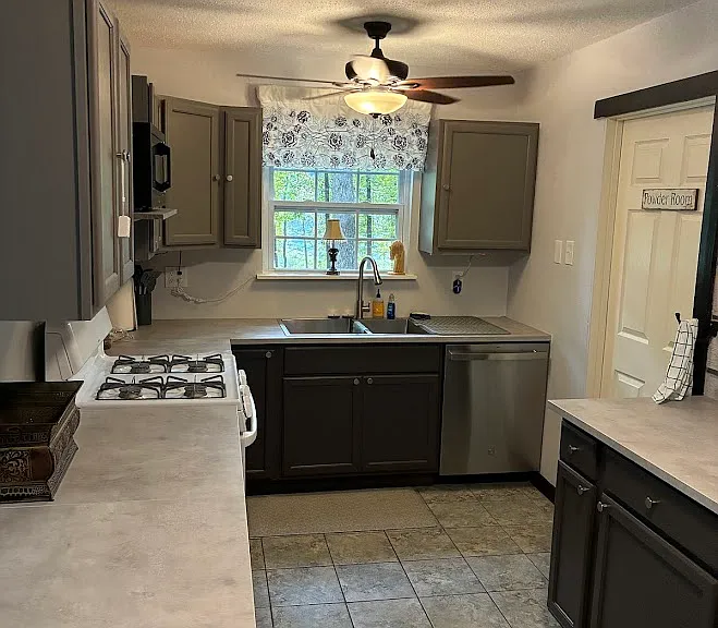 300 Meacham Ln — Photo 18