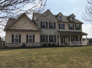 126 Knoll Dr, Collegeville, PA 19426