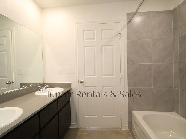 1810B Ponca Trce — Photo 16