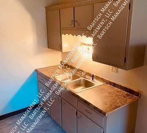 5th image of 3319 W Iona Ter #4