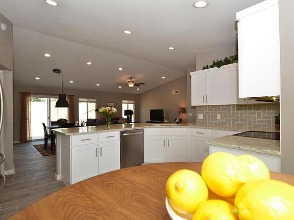 Breakfast nook