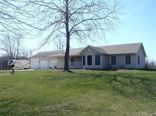 57 Walnut Ln, Elsberry, MO 63343