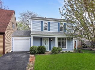 3S173 Birchwood Dr, Warrenville, IL 60555