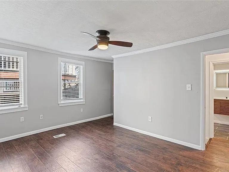 2810 Edwards Way #B — Photo 14