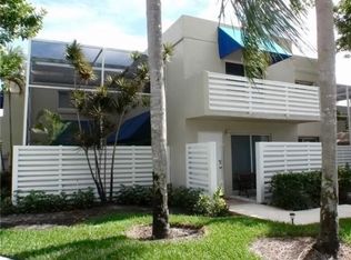 570 NW 97th Ave, Plantation, FL 33324