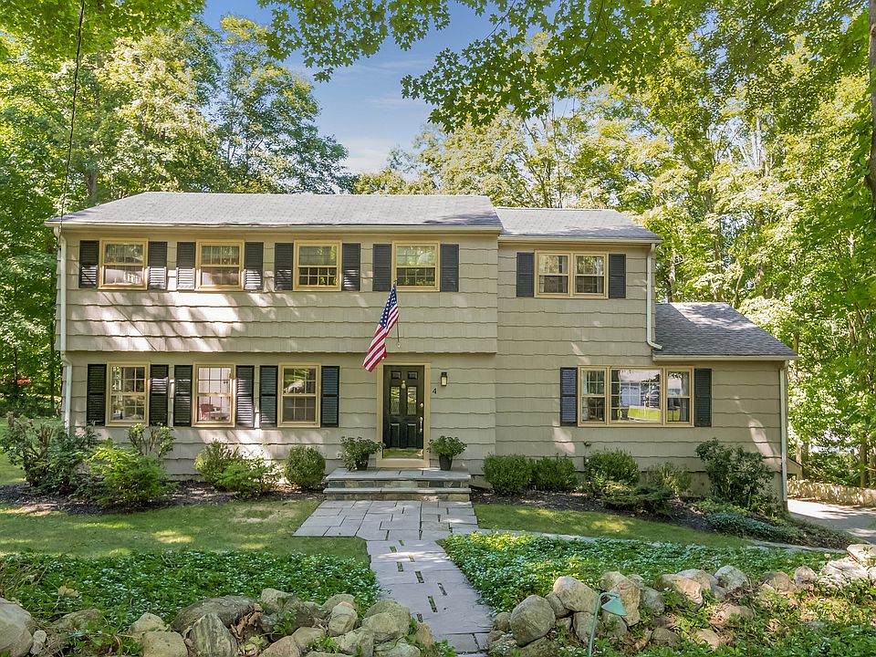4 Wooster Heights Drive