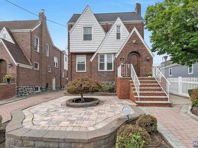 38 Grant Ave, Cliffside Park, NJ, 07010