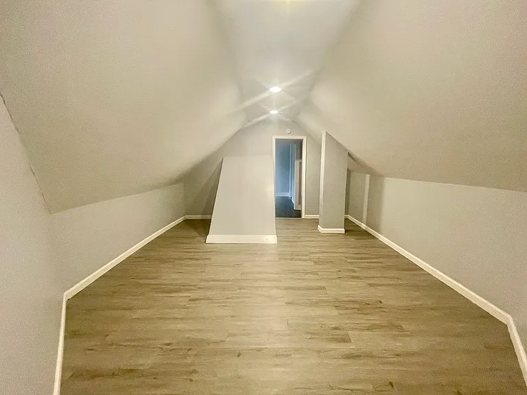 5631 Park Ave — Photo 12