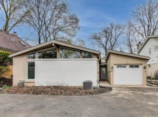 523 Green Bay Rd, Highland Park, IL 60035