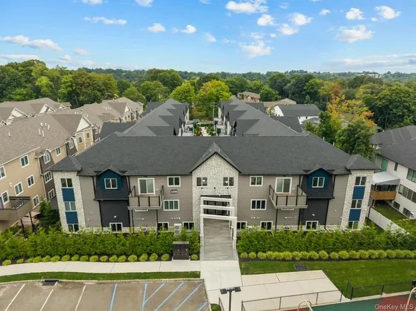5205 Corner Street, Spring Valley, NY 10977
