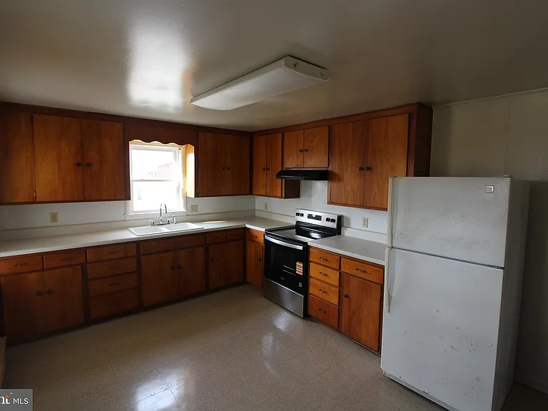 19801 Senedo Rd — Photo 5
