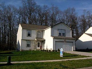 1st image of 35 Knob Hill Dr