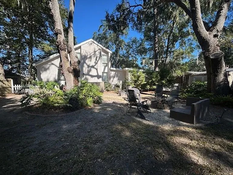 231 Menendez Ave — Photo 15