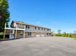 3 Andreis Ln, Cecil, PA 15321