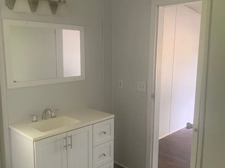 612 Broad St — Photo 11