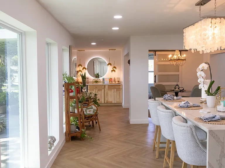 2713 Rogan Rd — Photo 6