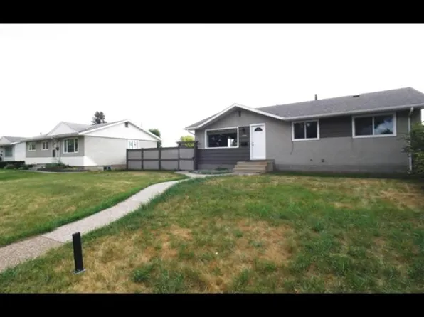 11319 137th Ave NW, Edmonton, AB T5E 1Z3