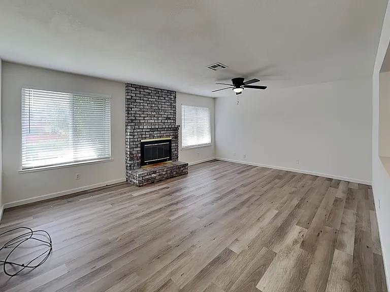 6830 Harmon Dr — Photo 9