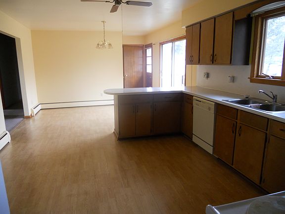 3rd image of 791 Fer Corner Dr
