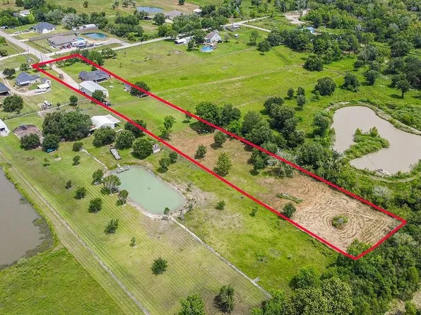 12824 Gibbs St, Santa Fe, TX 77517