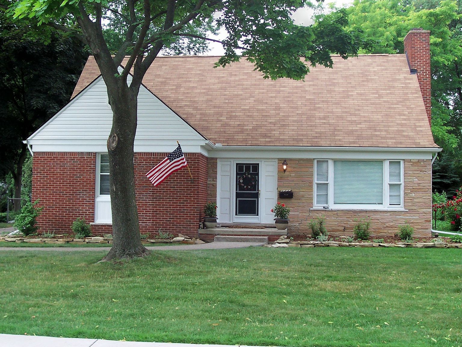 1425 Hawthorne Rd, Grosse Pointe Woods, MI 48236 Zillow