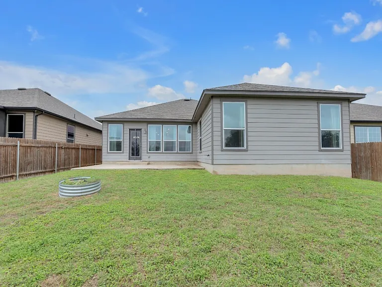 13916 Lyndon B Johnson St — Photo 21