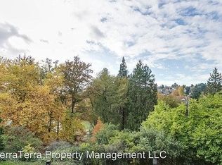 1030 Washington Pl E, Seattle, WA 98112