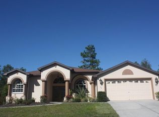 190 Pine St, Homosassa, FL 34446