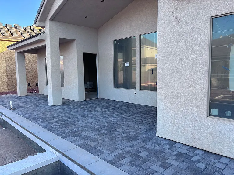 474 E Homeside Rd — Photo 3