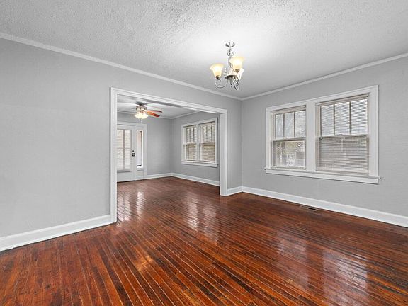 3rd image of 3126 McGee St #60543053