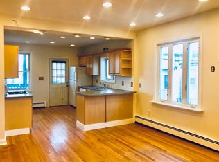 150 Everett St #3, Boston, MA 02128