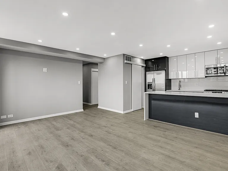3950 N Lake Shore Dr #1516 — Photo 11