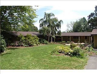 1st image of 89 Foxwood Ln