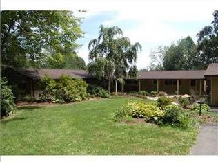 89 Foxwood Ln, Greensburg, PA 15601