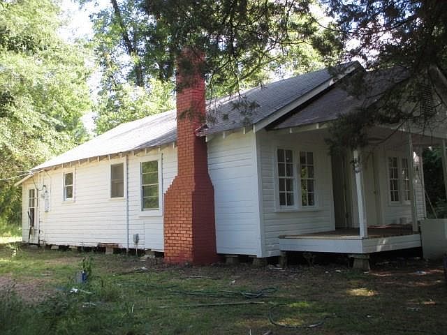 2nd image of 2203 Fairfield Rd