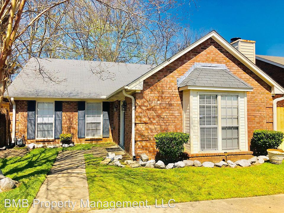 1st image of 6017 Bolingbrook Dr