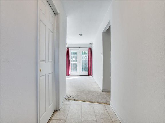 5th image of 899 Baycrest Dr