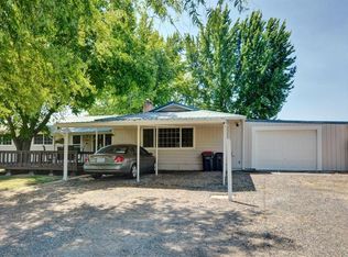 2540 Lotus Ln, Central Point, OR 97502