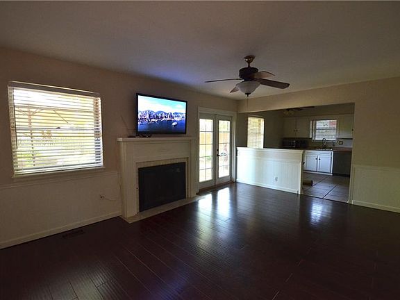 5th image of 2340 NW 111th St