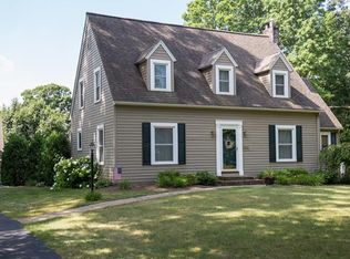 810 Lincoln Ave, Grove City, PA 16127