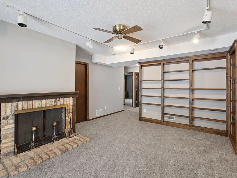 12346 Drake St NW — Photo 4
