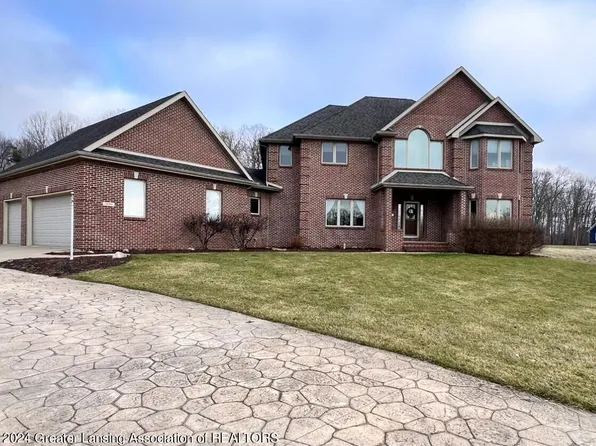 2650 Maritime Dr, Lansing, MI 48911