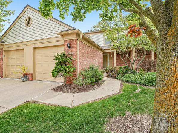 3123 Village Cir, Ann Arbor, MI 48108
