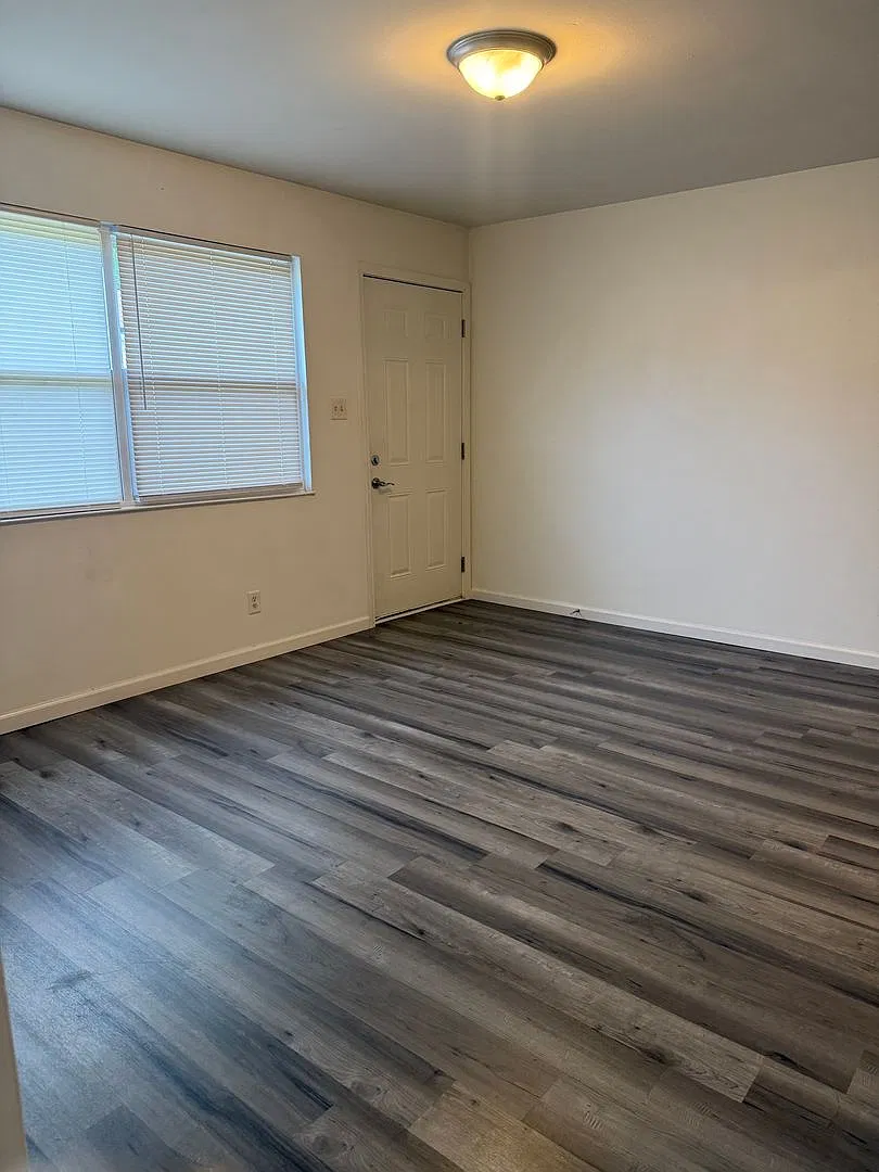 Pinnacle Ridge Apartments - 2 Bedroom Apartment — Photo 4