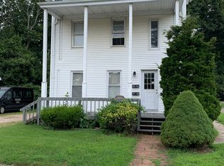 35 Pleasant St #1R, Westerly, RI 02891